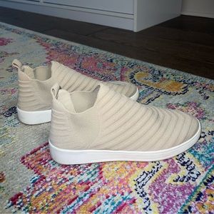 Brand New White Mountain Casual Shoes